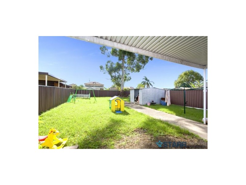 33 Bursill Street, Guildford NSW 2161