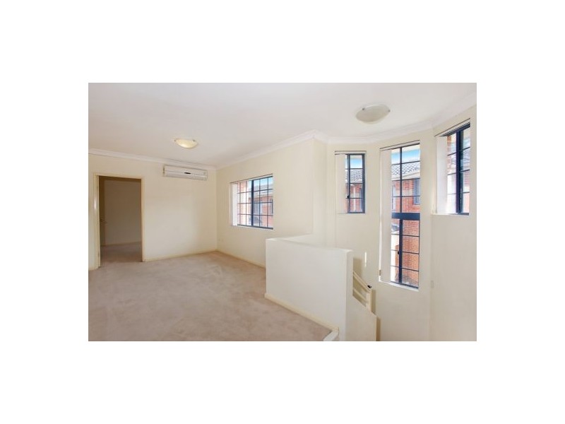 5/126 John Street, Merrylands NSW 2160