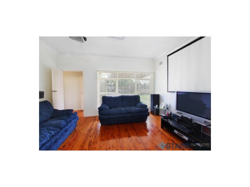 11 Oklahoma Avenue, Toongabbie NSW 2146