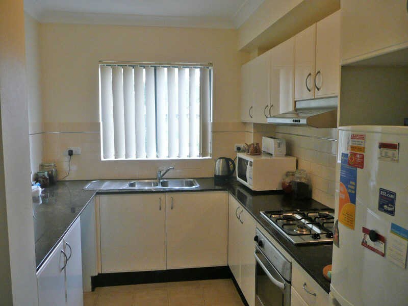 2/21 SHEFFIELD STREET, Merrylands NSW 2160