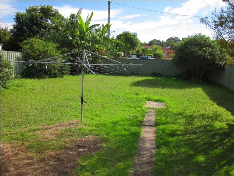 66  BALLANDELLA ROAD, Toongabbie NSW 2146