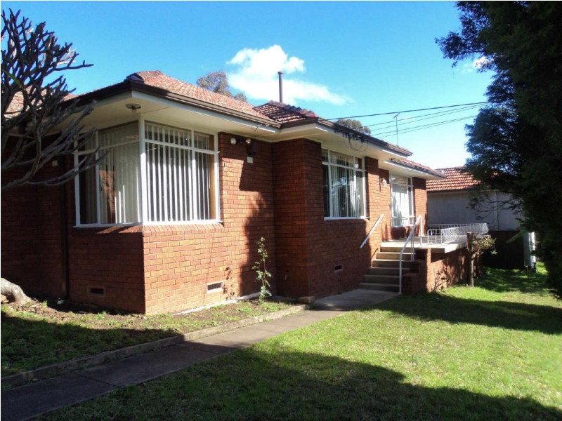2  HENRY STREET, Guildford NSW 2161