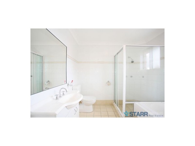 2/7 Park Street, Merrylands NSW 2160