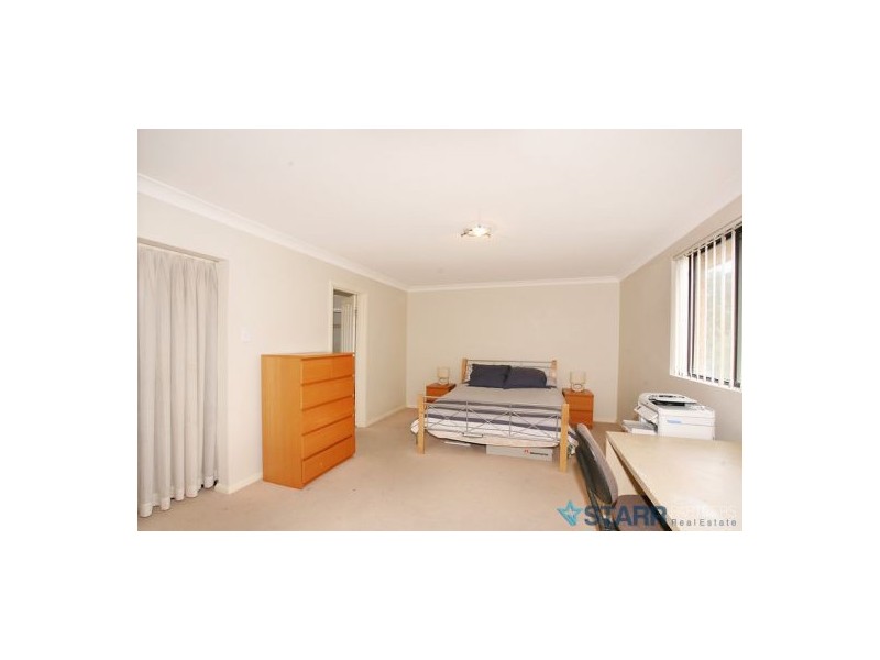 2/7 Park Street, Merrylands NSW 2160