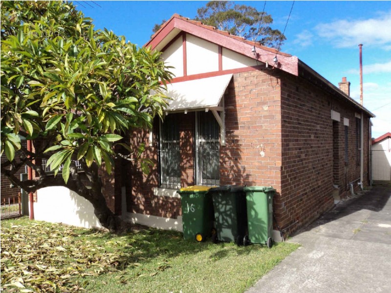 16 CLARKE STREET, Granville NSW 2142
