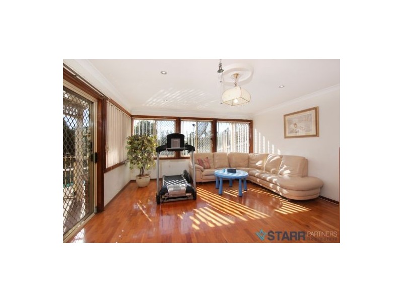 35 Elford Crescent, Merrylands NSW 2160