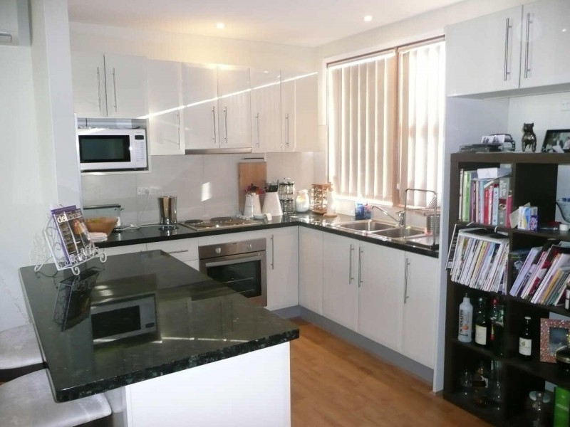 77 WARREN ROAD, Woodpark NSW 2164