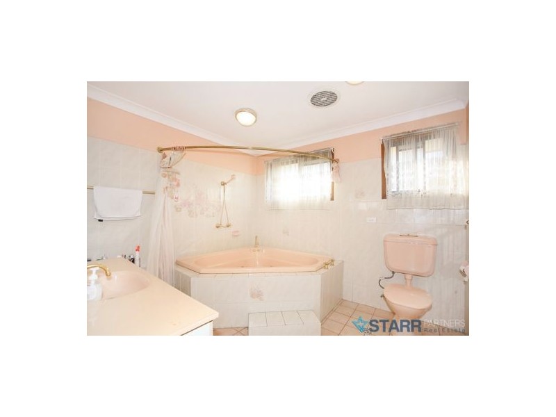 27 Casino Road, Greystanes NSW 2145