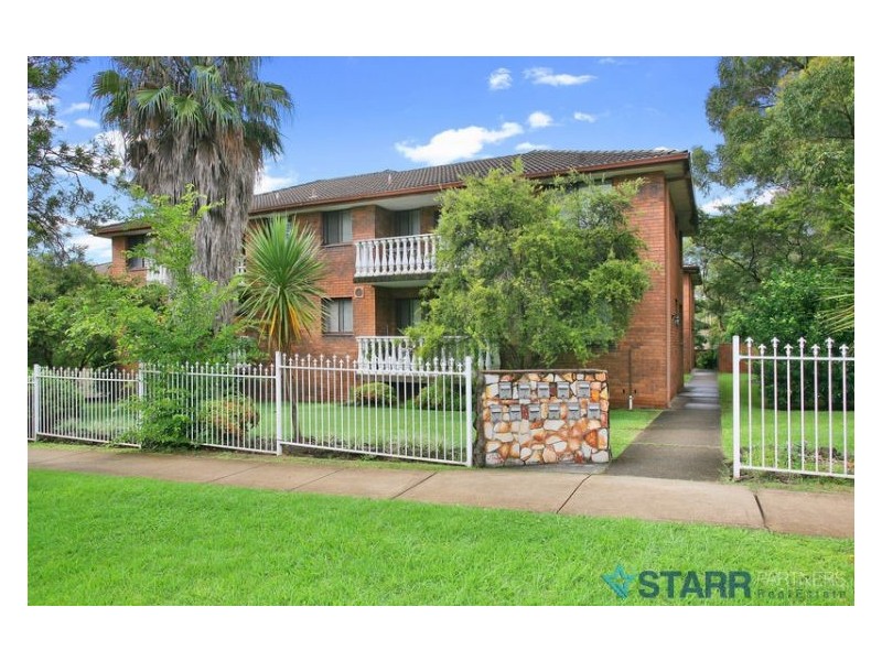 5/10 Paton Street, Merrylands NSW 2160