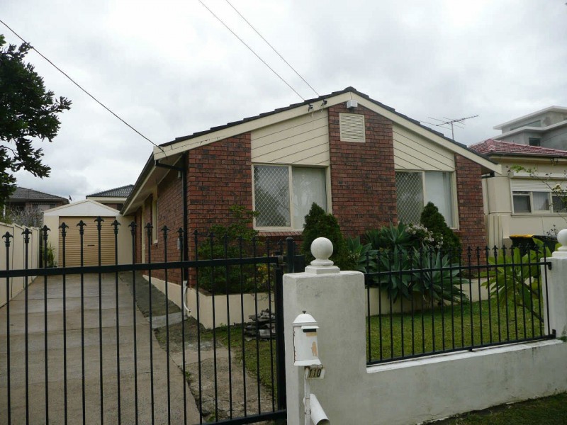 110  WARWICK ROAD, Merrylands NSW 2160