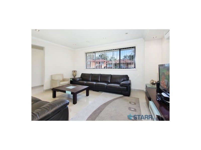 6 Royal Place, Greystanes NSW 2145