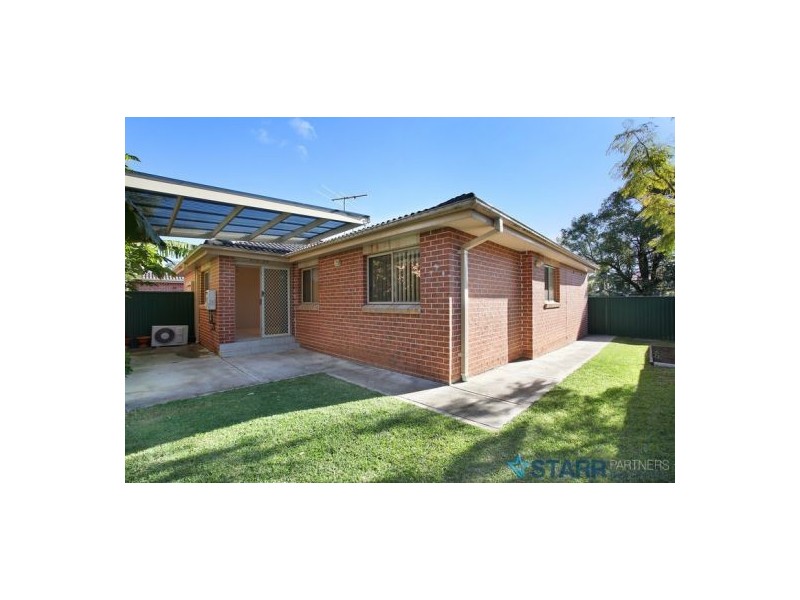 4B Holdsworth Street, Merrylands NSW 2160