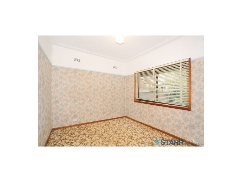 17 Virginia Street, Guildford West NSW 2161