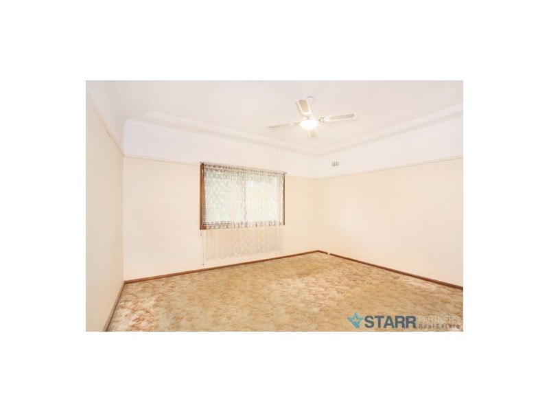 17 Virginia Street, Guildford West NSW 2161