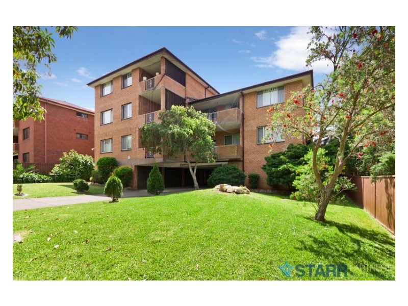 1/15-17 Jessie Street, Westmead NSW 2145