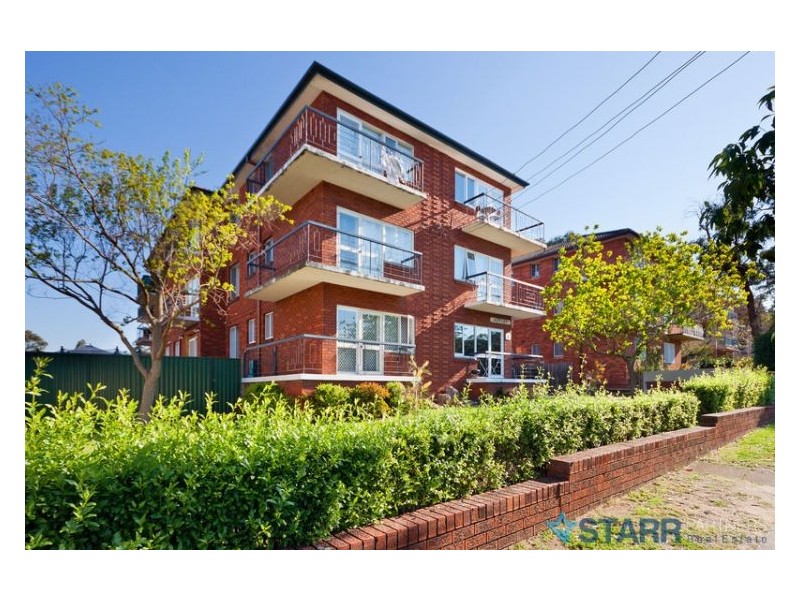 9/4 Calliope Street, Guildford NSW 2161