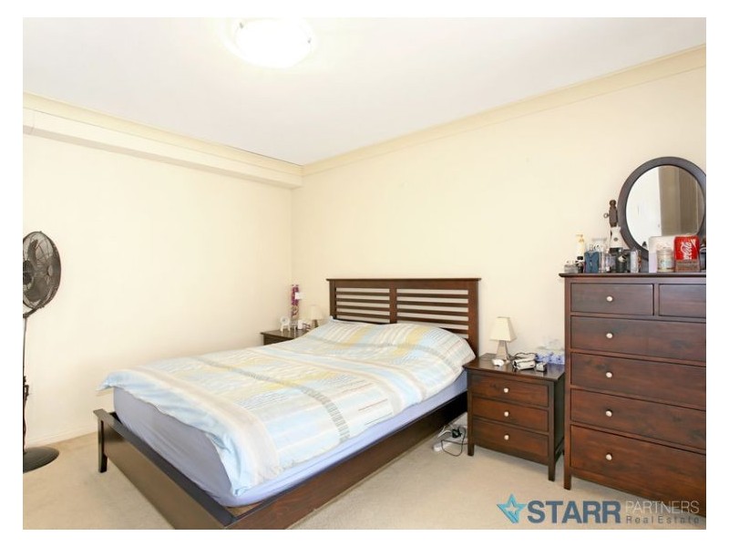 18/2-4 Kane Street, Guildford NSW 2161