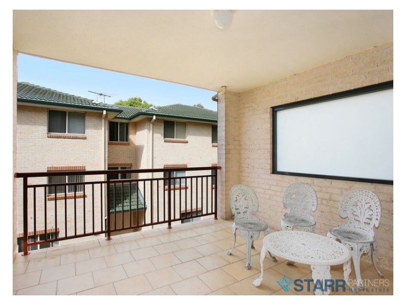 18/2-4 Kane Street, Guildford NSW 2161