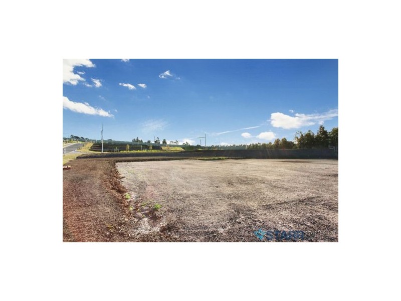 5 (Lot 758) Nijong Drive, Pemulwuy NSW 2145