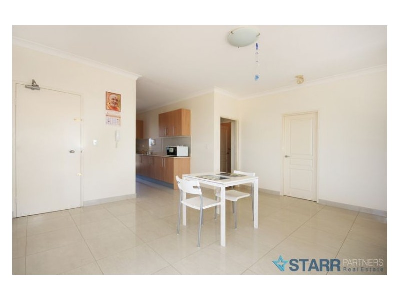 20/39 Earl Street, Merrylands NSW 2160