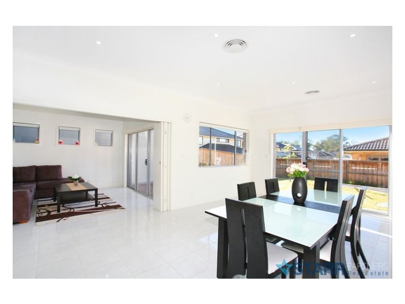 218 Driftway Drive, Pemulwuy NSW 2145