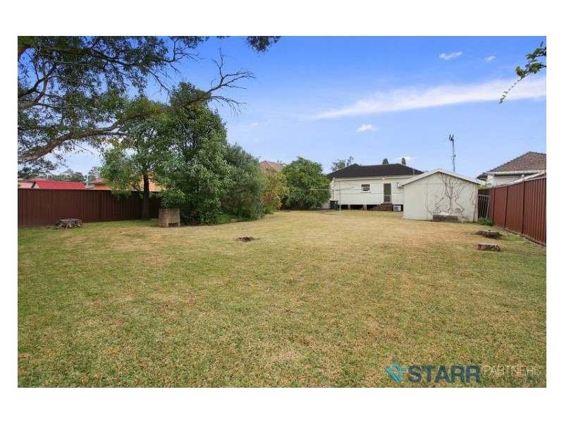 8 Desmond Street, Merrylands NSW 2160