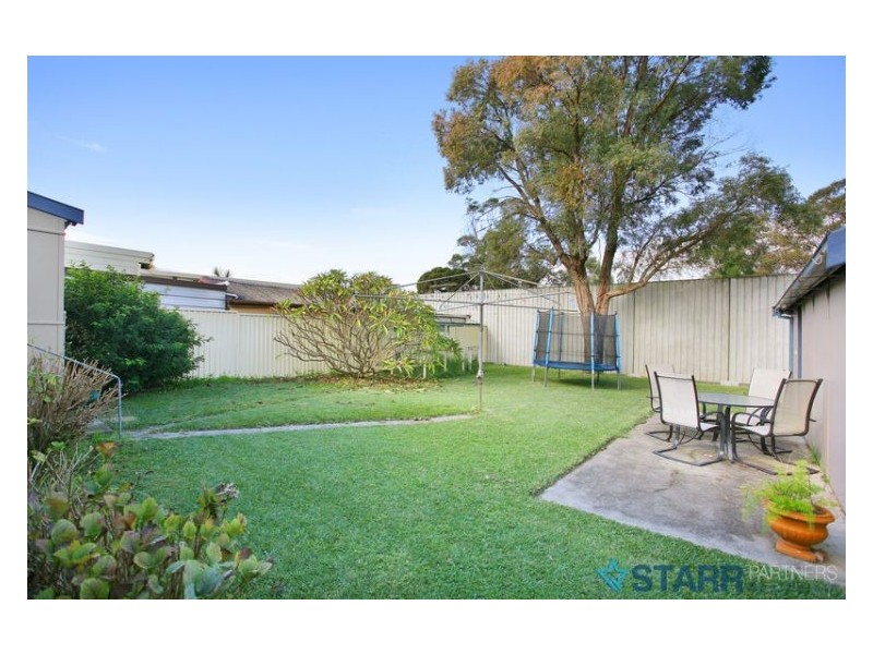 33 Sandra Street, Woodpark NSW 2164