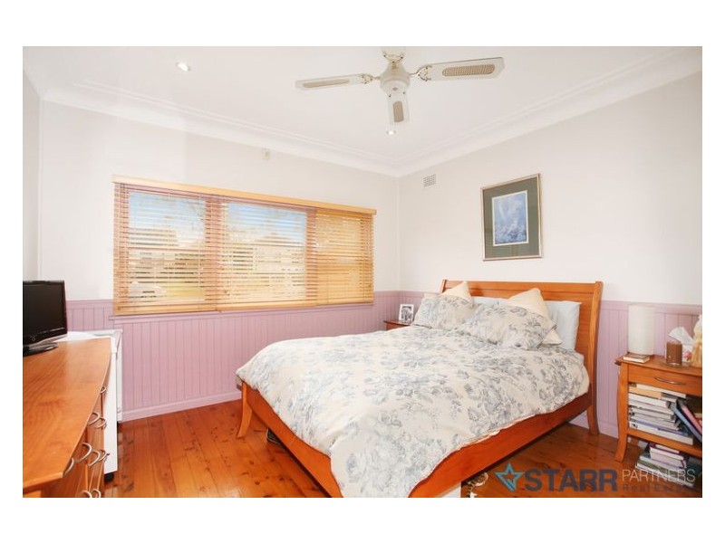 33 Sandra Street, Woodpark NSW 2164