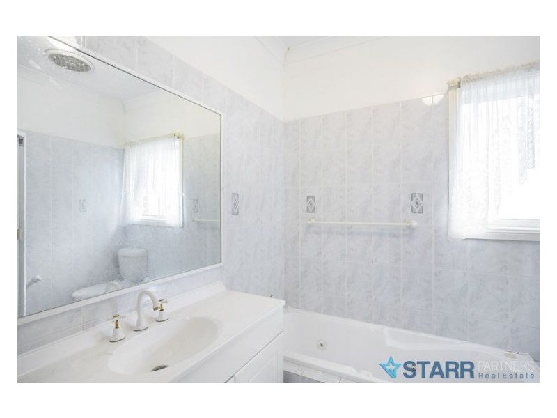 8/19-21 Ellis Street, Merrylands NSW 2160