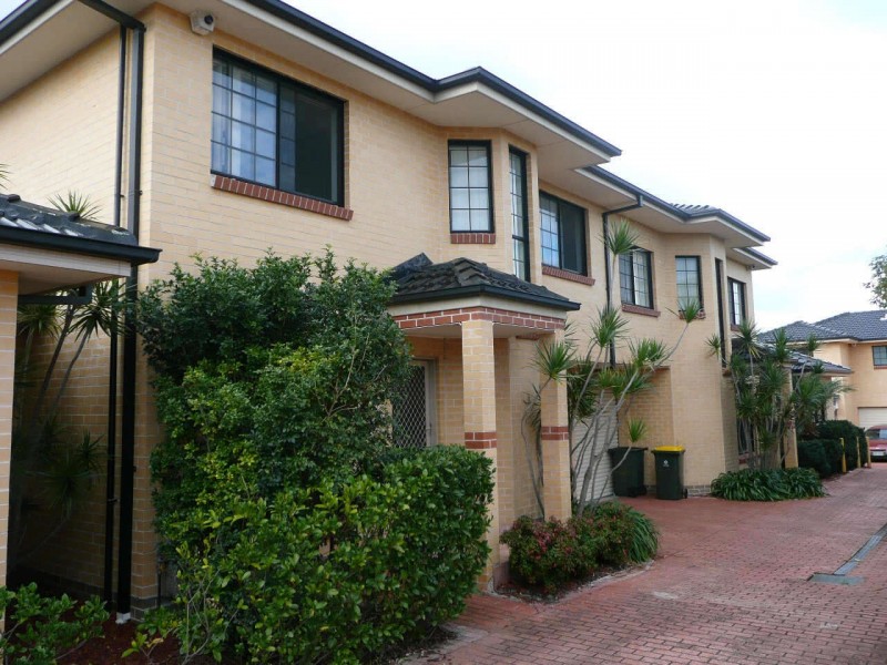 4/16  RICKARD STREET, Merrylands NSW 2160