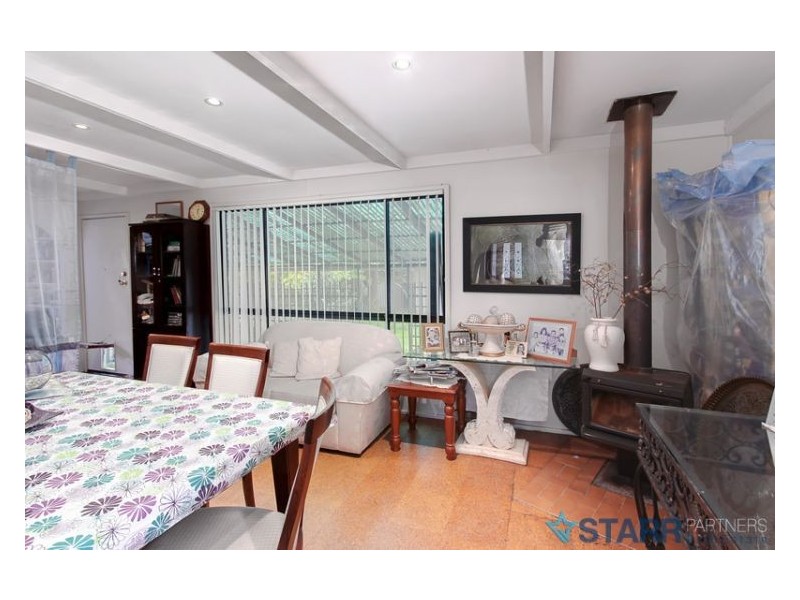 8 Serpentine Street, Merrylands NSW 2160