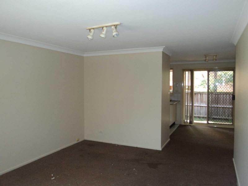 02/225  TARGO ROAD, Toongabbie NSW 2146