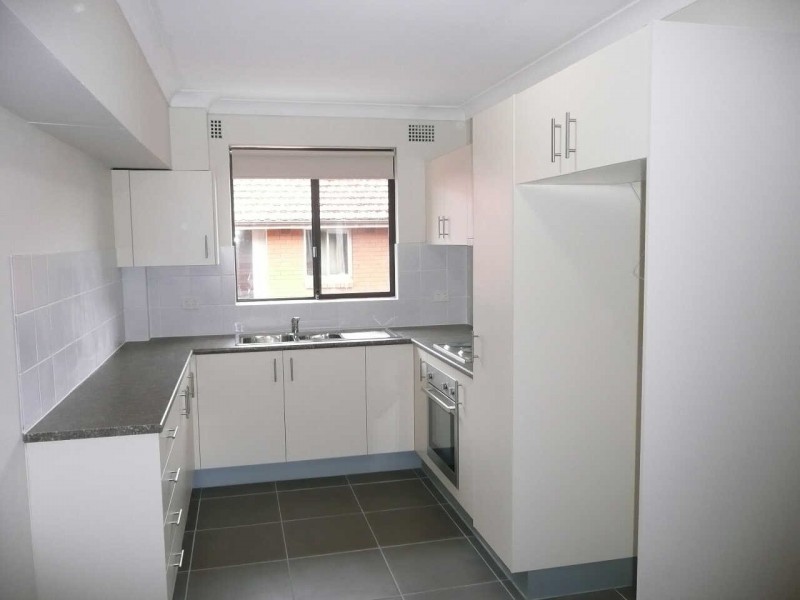 8/11  BRISBANE STREET, Harris Park NSW 2150