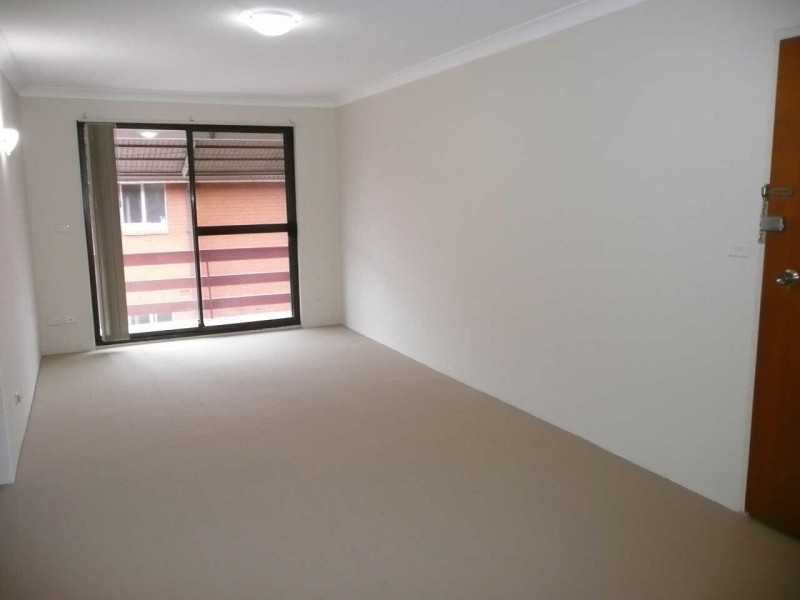 8/11  BRISBANE STREET, Harris Park NSW 2150