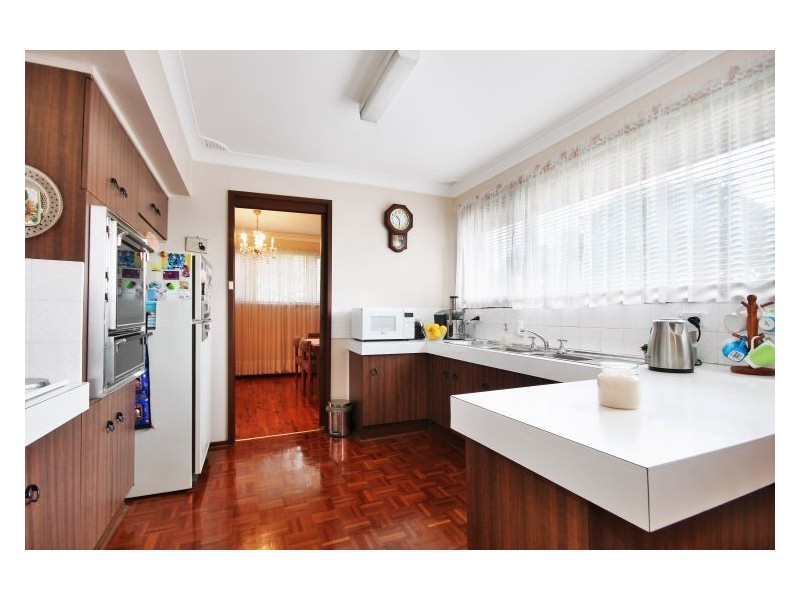 1 Elayne Place, Guildford NSW 2161