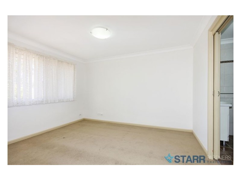 1/40c Tungarra Road, Girraween NSW 2145