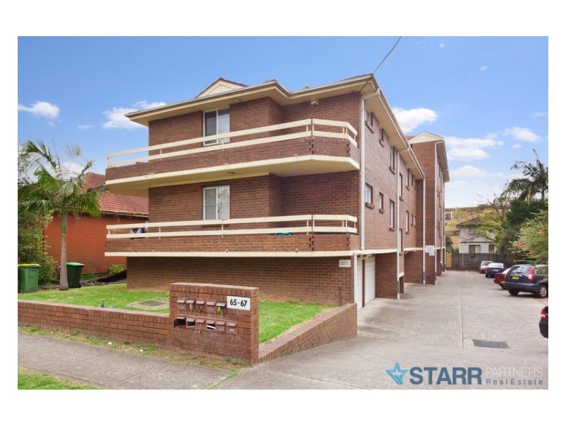 2/65 The Avenue, Granville NSW 2142