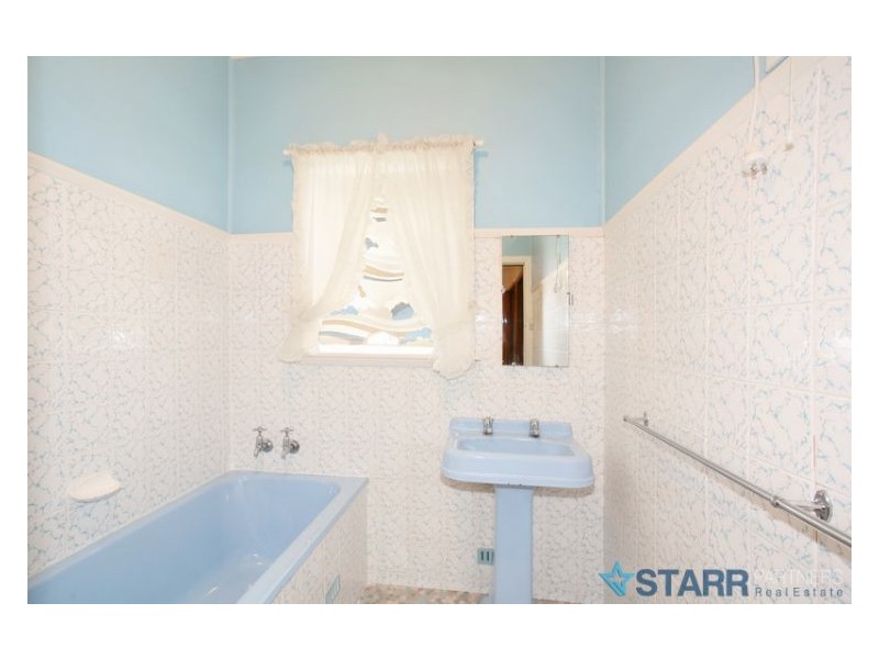 18 Stanley Street, Merrylands NSW 2160