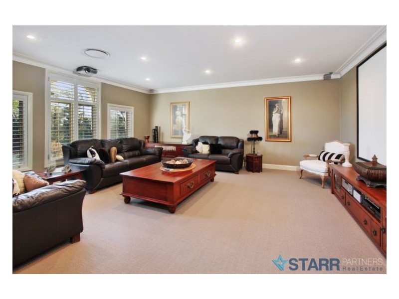 16 Hopman Street, Greystanes NSW 2145