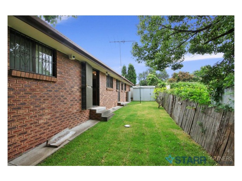 2/33 Clement Street, Guildford NSW 2161