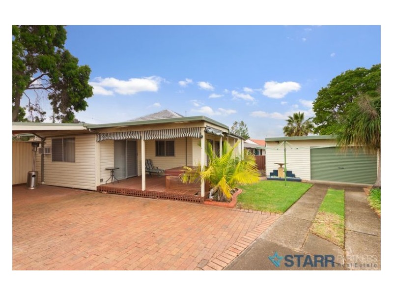 8 Namoi Street, Greystanes NSW 2145