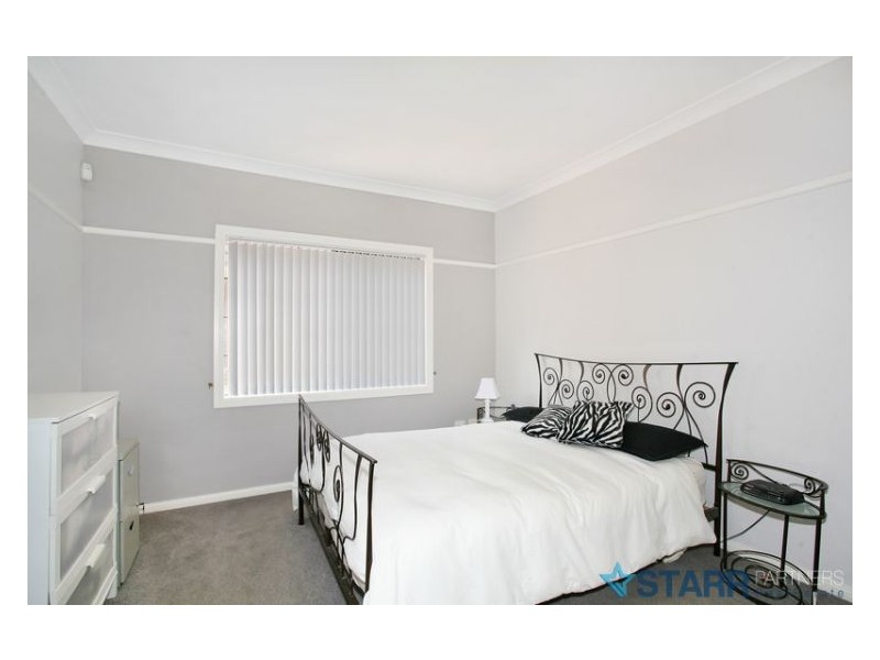4/11 Ellis Street, Merrylands NSW 2160