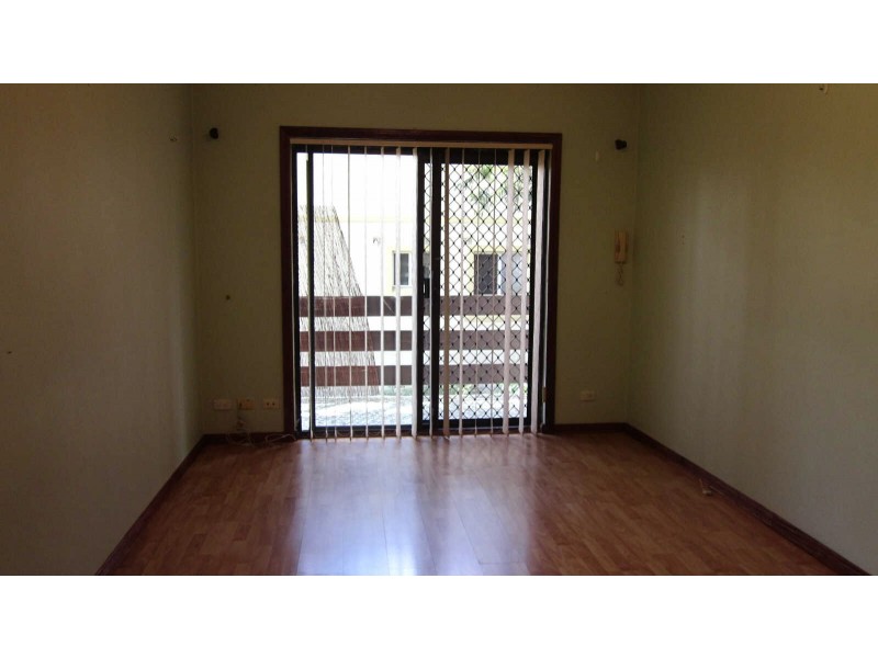 02/43  SHEFFIELD STREET, Merrylands NSW 2160