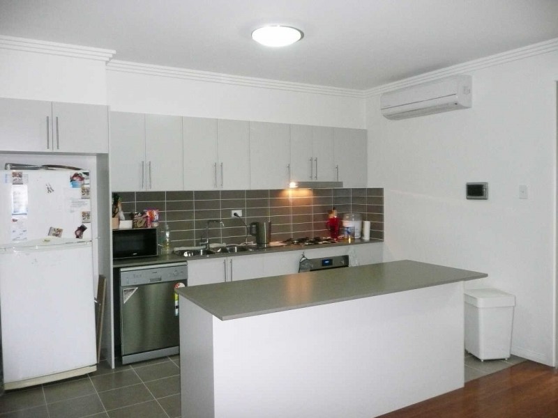 14/100  KENYONS ROAD, Merrylands NSW 2160