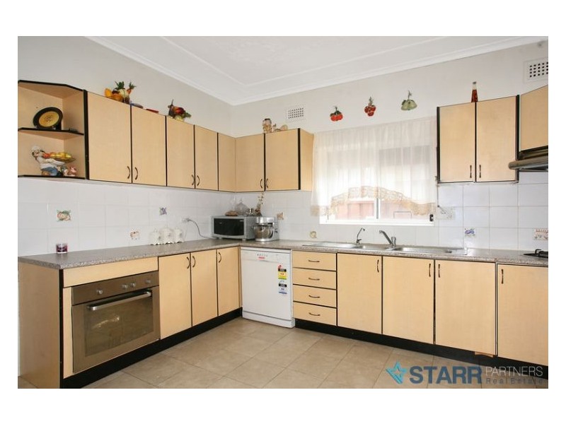 54 Oxford Street, Guildford NSW 2161