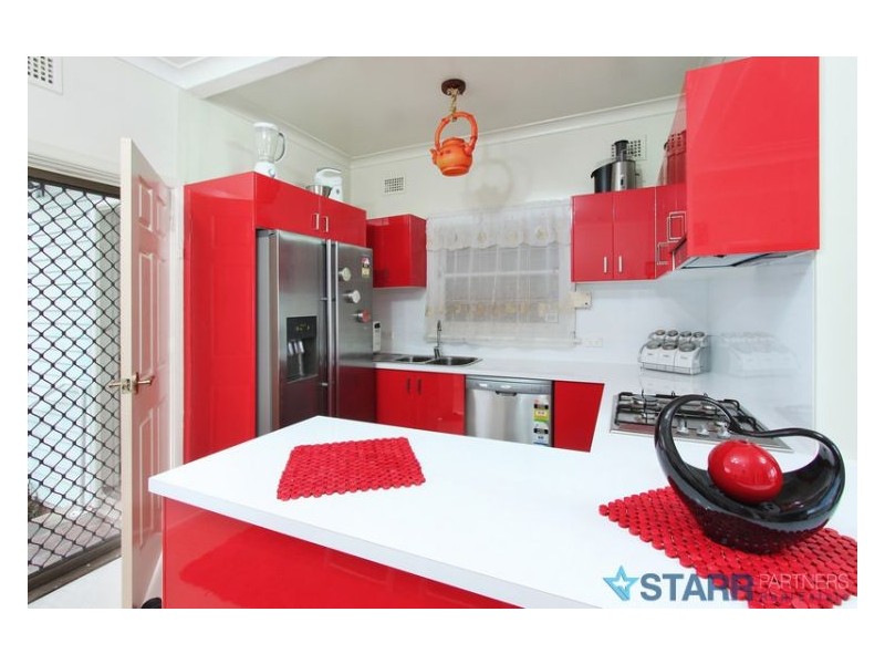 39 Sparkle Avenue, Blacktown NSW 2148