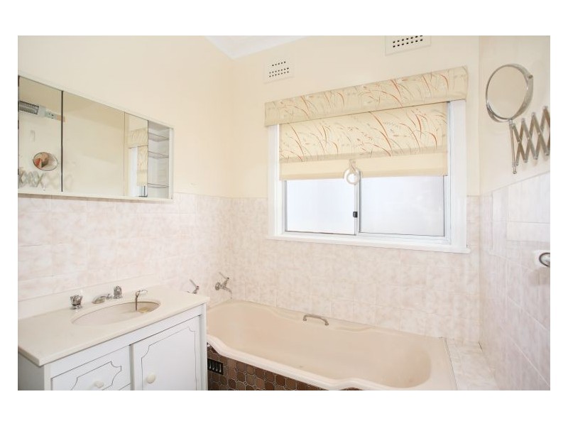 25 Yeend Street, Merrylands NSW 2160