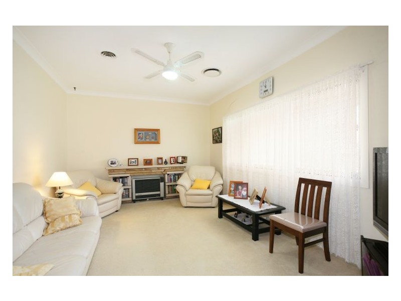 26 Paul Crescent, South Wentworthville NSW 2145