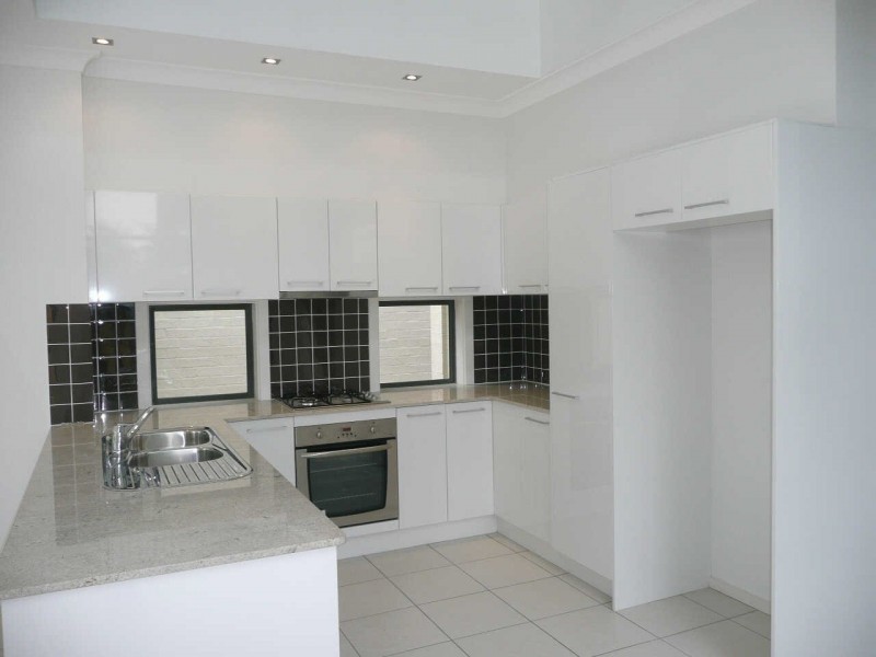 19 PARISH STREET, Pemulwuy NSW 2145