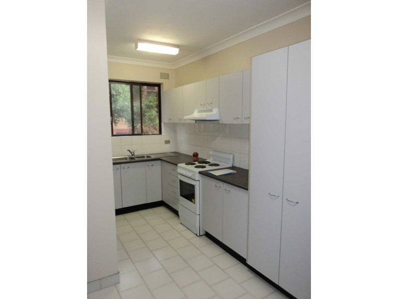 2/8-10  TREVES STREET, Merrylands NSW 2160